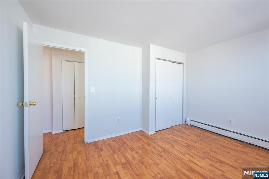 787 Summit Avenue #11