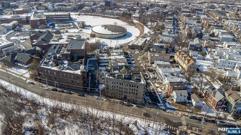 787 Summit Avenue #11