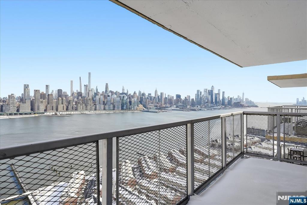 6600 Boulevard East PHC(23C) - Photo 1