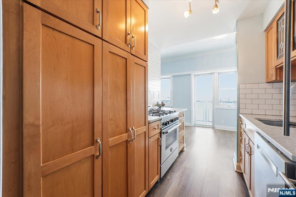 6600 Boulevard East, #PHC(23C), West New York, NJ 07093 Listing Photo  6