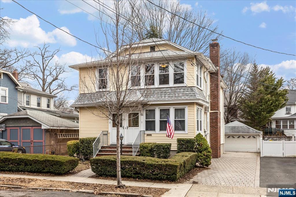 7 Delafield Ave, Rutherford, NJ 07070