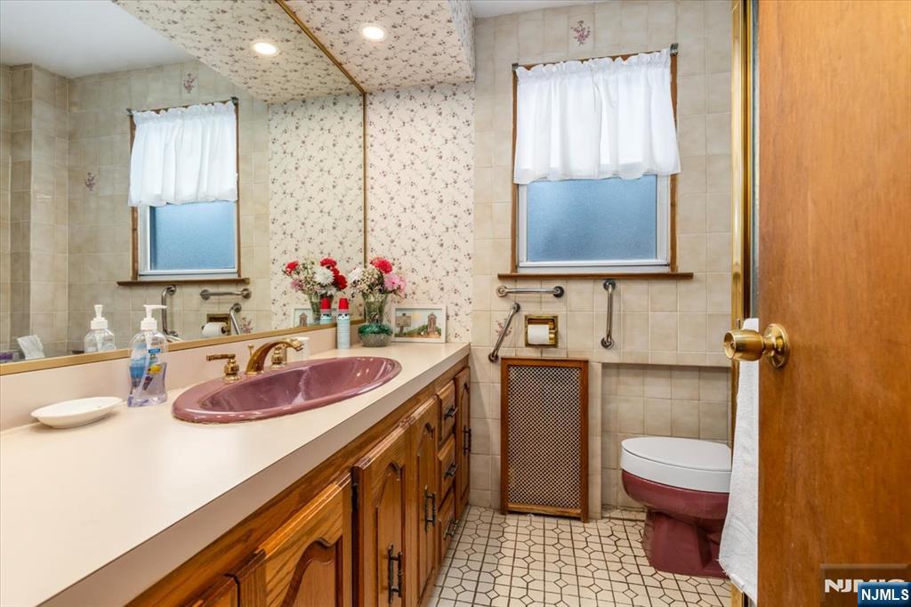 7 Delafield Avenue, Rutherford, NJ, 07070