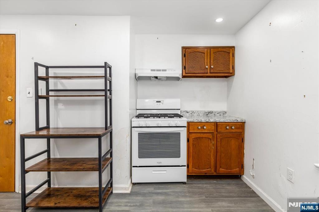 7 Delafield Avenue, Rutherford, NJ, 07070