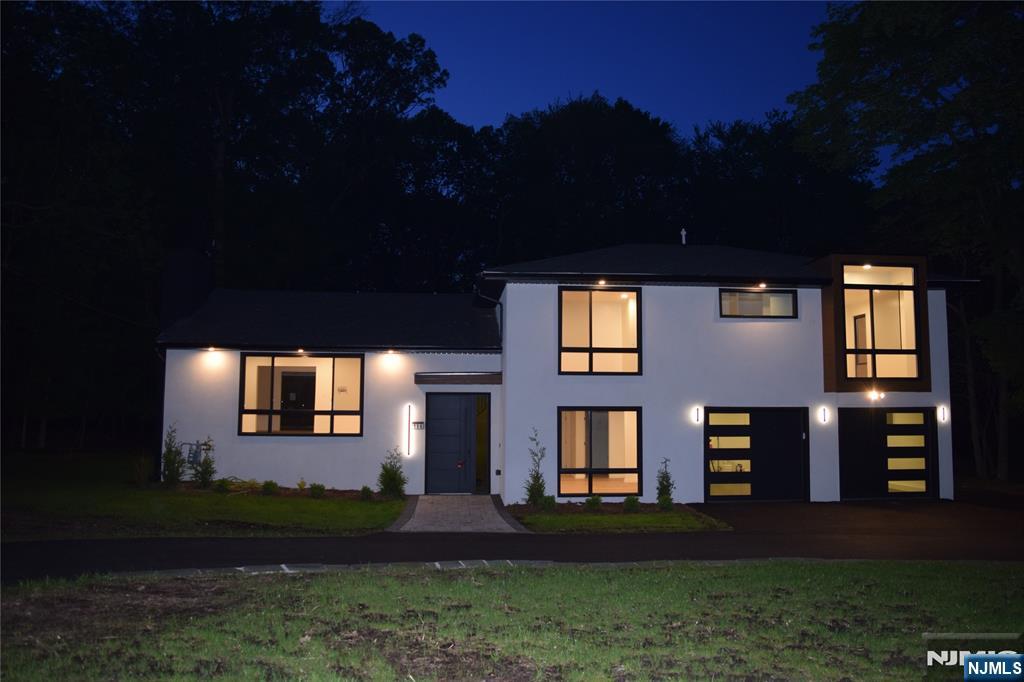156 Park Road - Photo 2