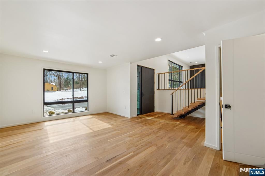 156 Park Road — photo 17