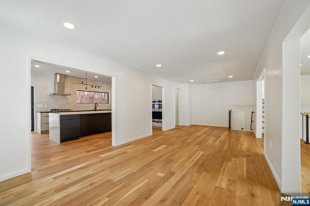 156 Park Road — photo 9