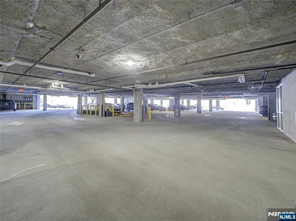 8217 Sanctuary Boulevard 8 - Photo 4