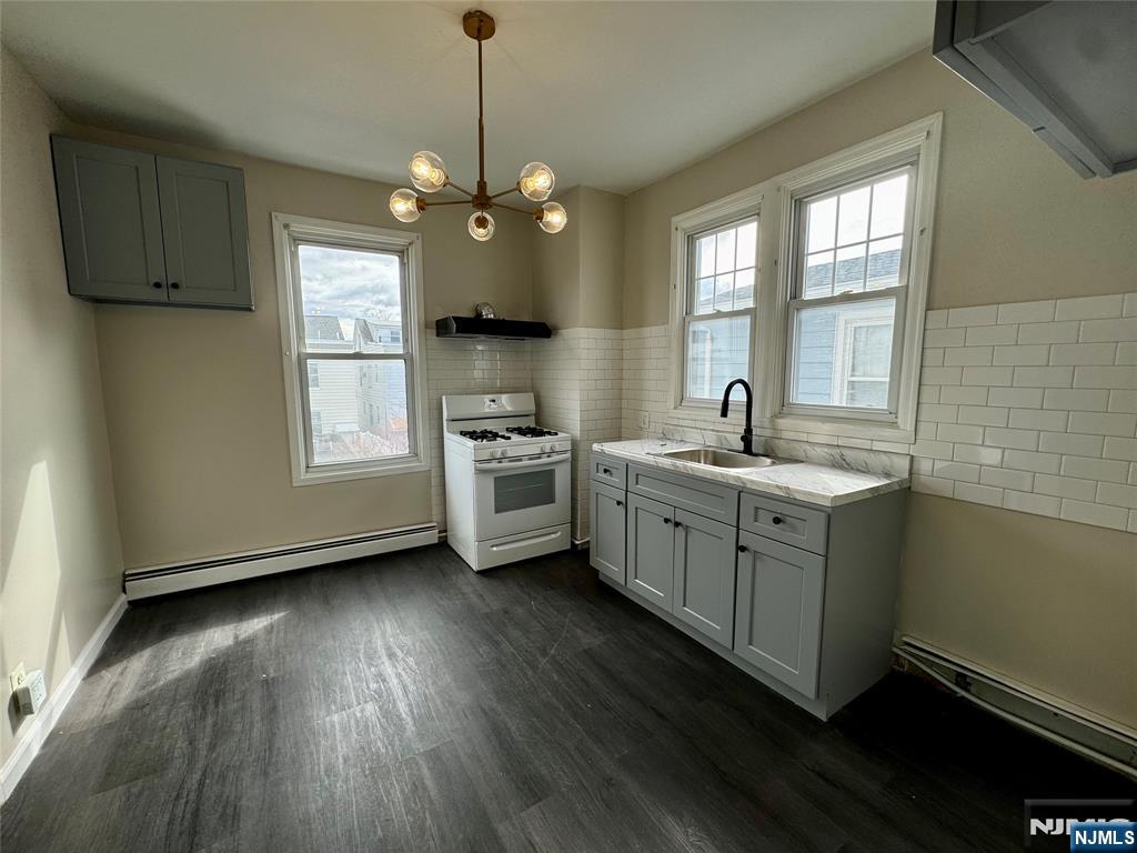 318 Ampere Parkway 2nd Floor - Photo 3