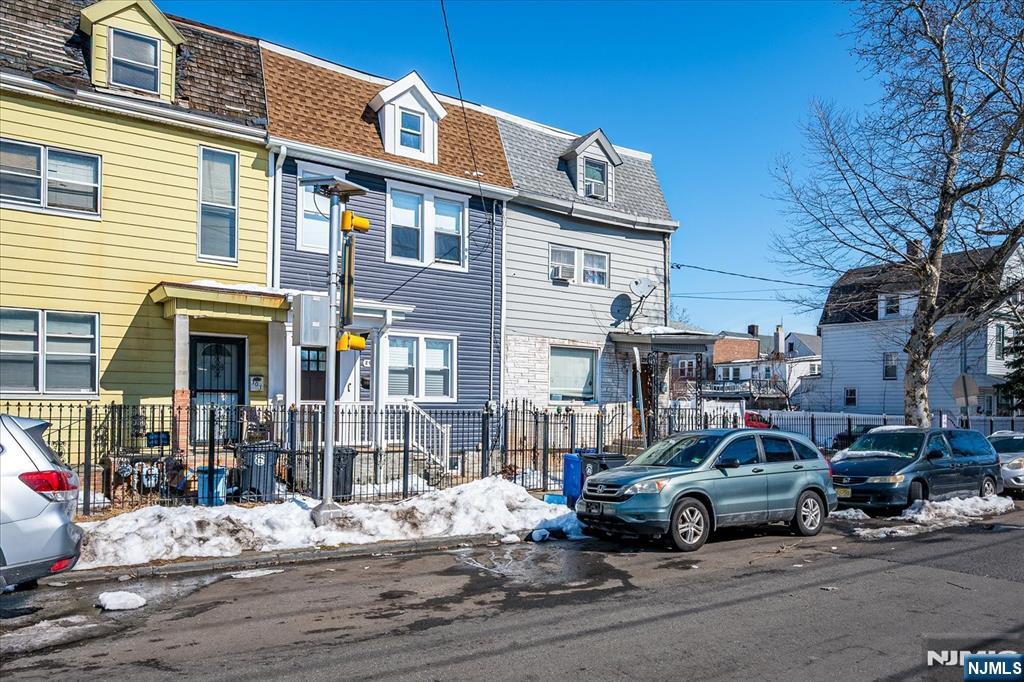 299A 7th Avenue - Photo 4