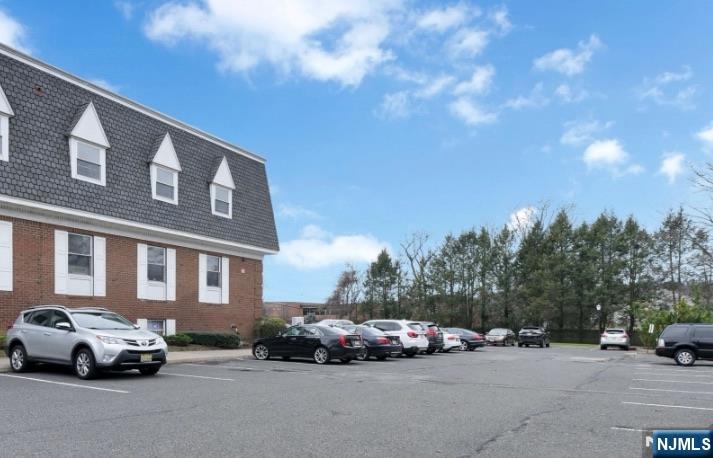 573 Valley Road 5 - Photo 3