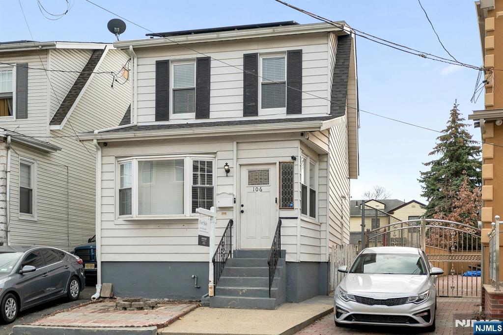 106 Paine Avenue - Photo 2