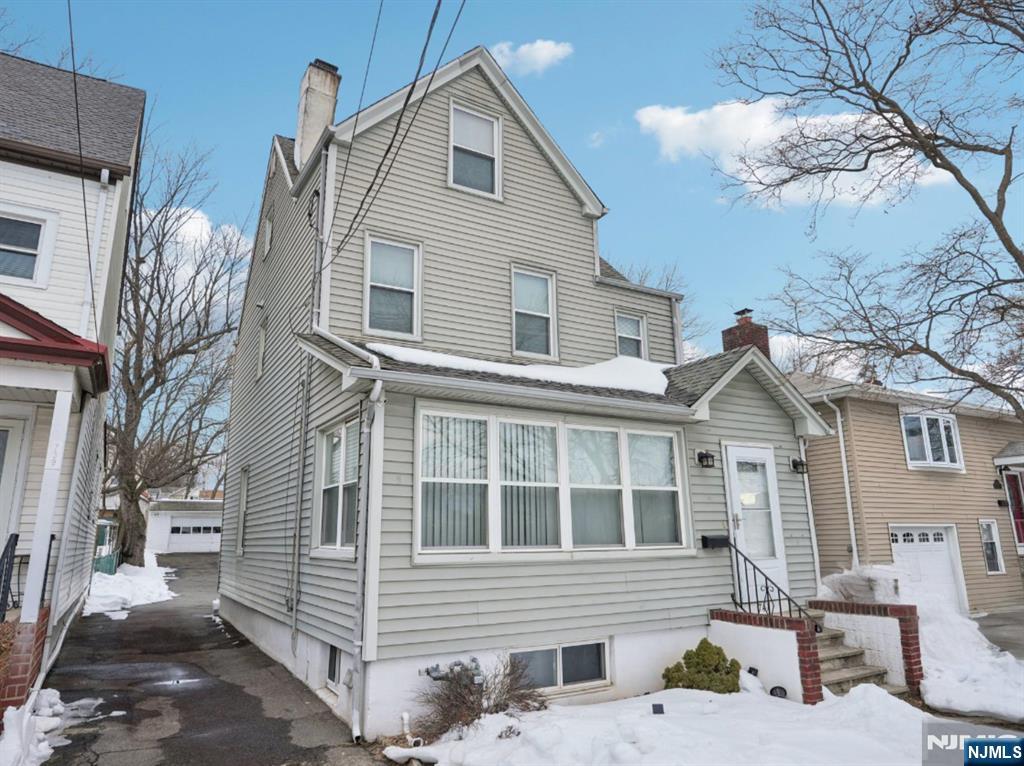 $554,400 Colonial