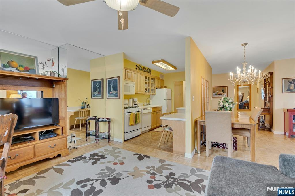 2000 Linwood Avenue 5A - Photo 4