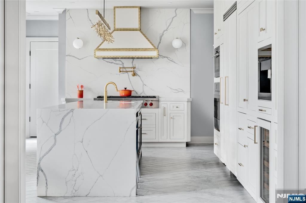 11 Hamilton Road, Millburn, NJ, 07078