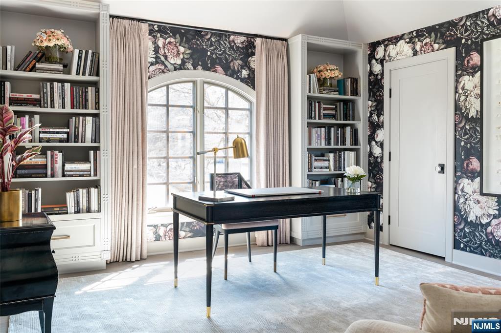 11 Hamilton Road, Millburn, NJ, 07078