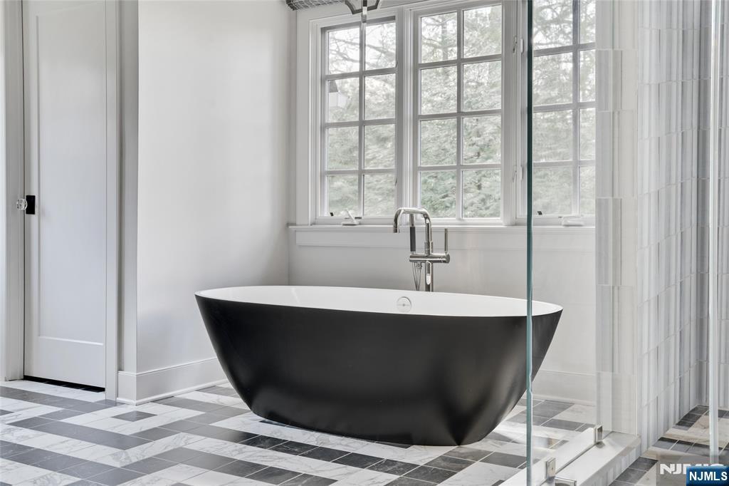 11 Hamilton Road, Millburn, NJ, 07078