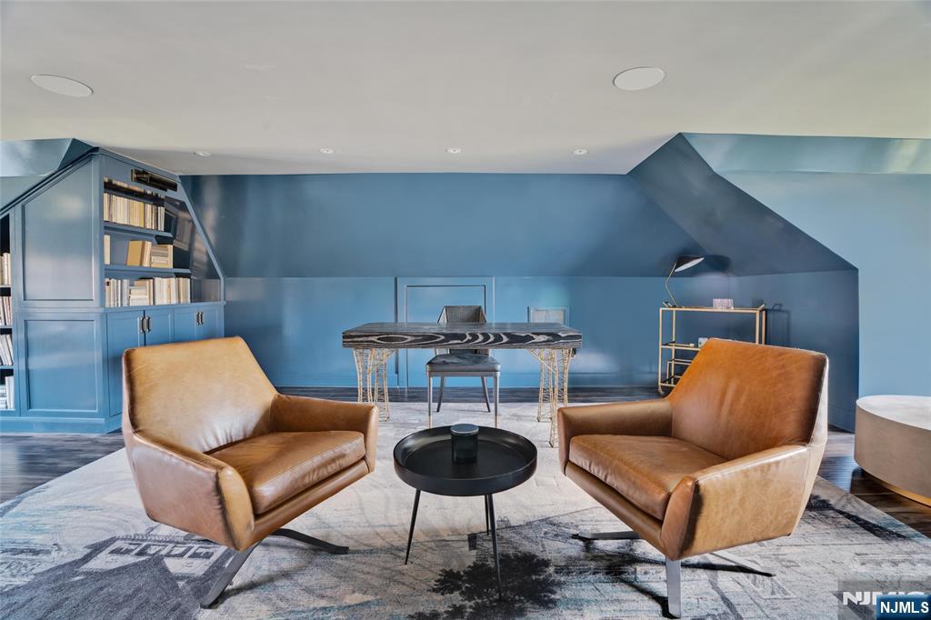 11 Hamilton Road, Millburn, NJ, 07078