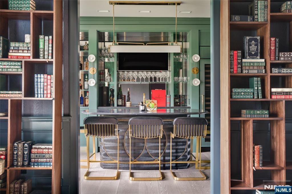 11 Hamilton Road, Millburn, NJ, 07078