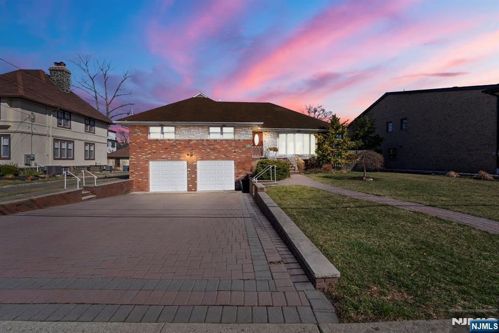 27 Knickerbocker Road, Closter, NJ, 07624