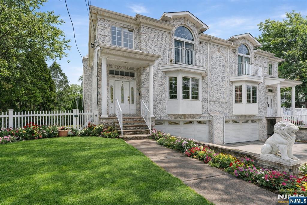 32 Linden Terrace, Leonia, NJ, 07605