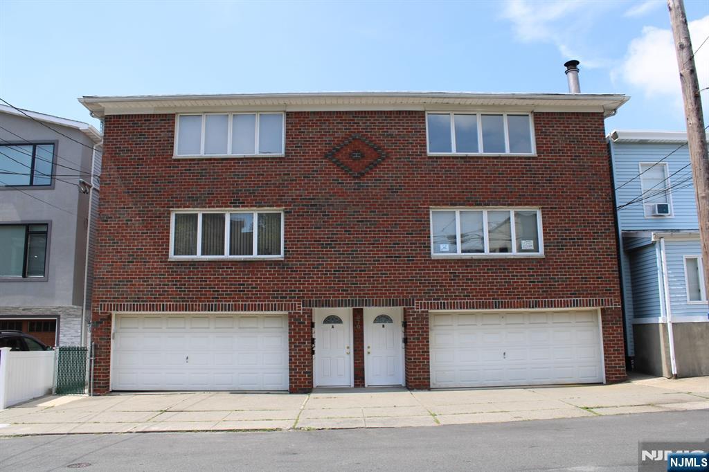 270 Kamena Street B Side 2nd F - Photo 1