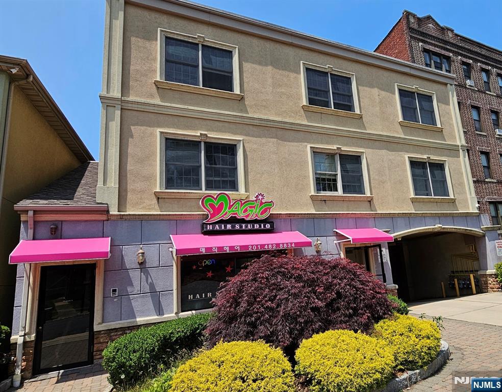 507 Broad Avenue - Photo 1