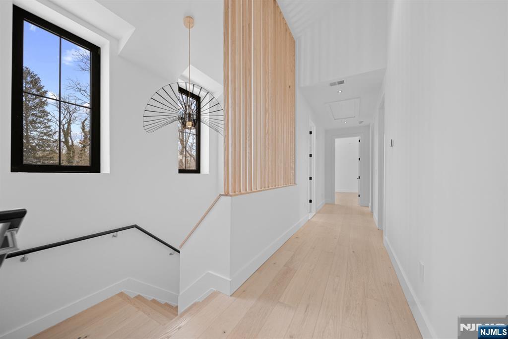 2nd floor landing