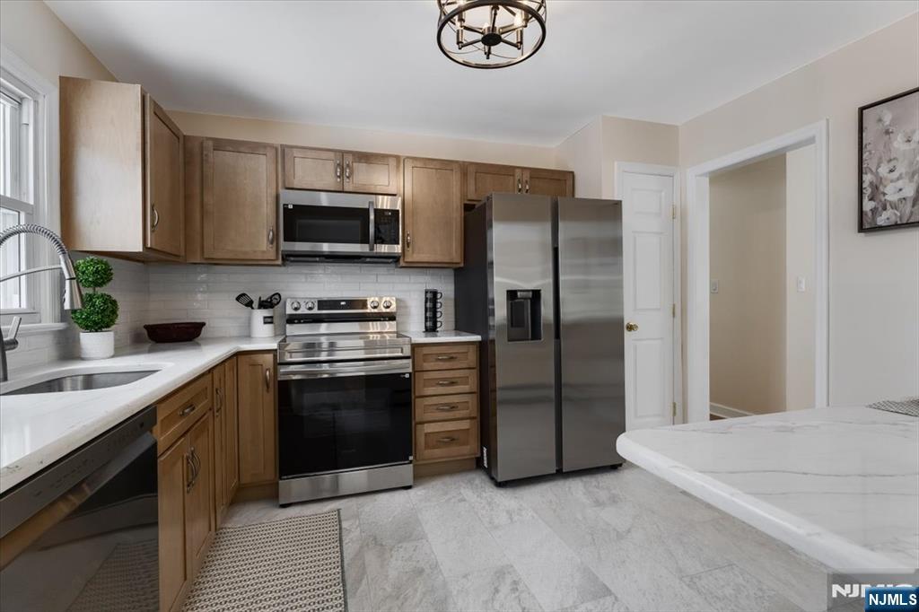 603 Bensel Drive - Photo 3