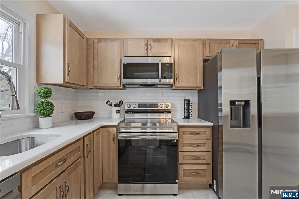 603 Bensel Drive - Photo 4