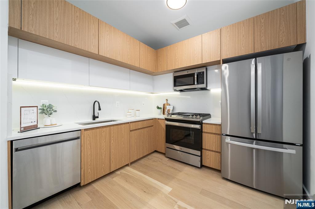 5th image of 649 38Th St #509, Union City, NJ 07087 | MLS# 26006423