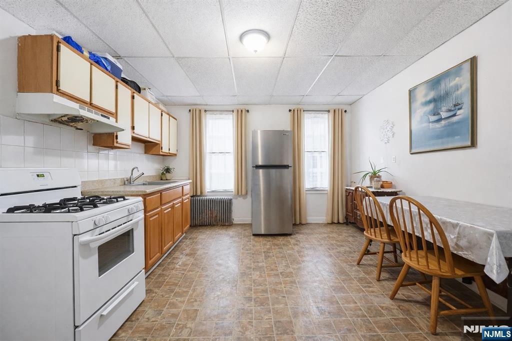 509 Monastery Place - Photo 2