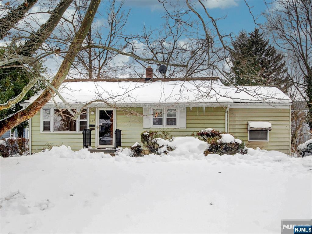 128 Runyon Avenue - Photo 1