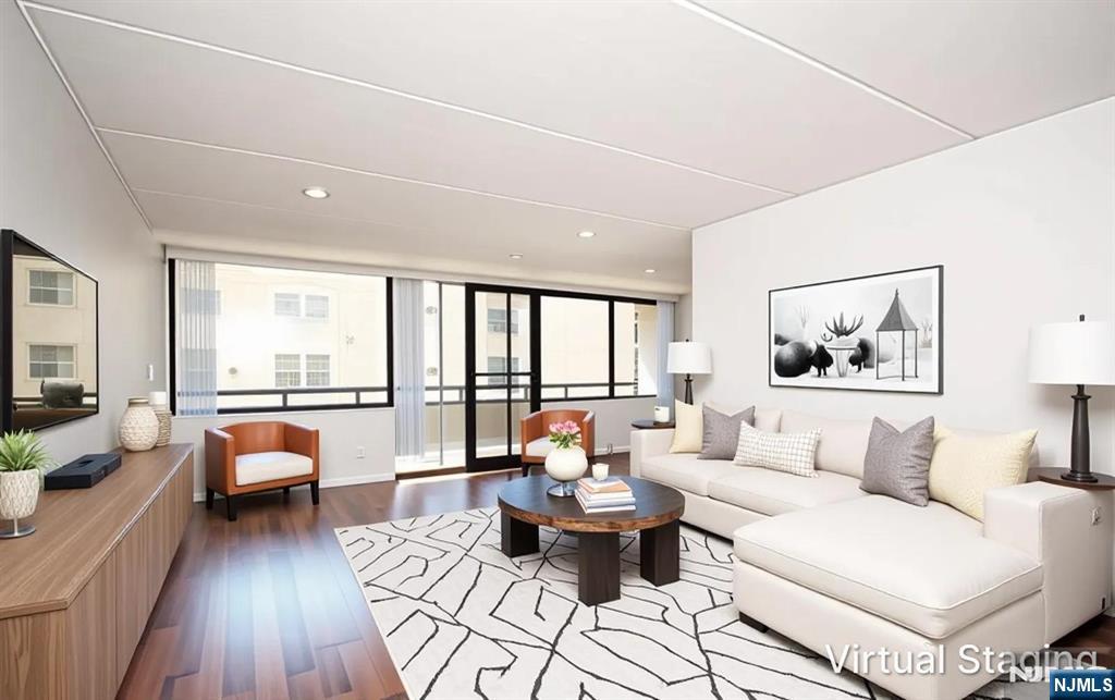555 Gorge Road 3B - Photo 2