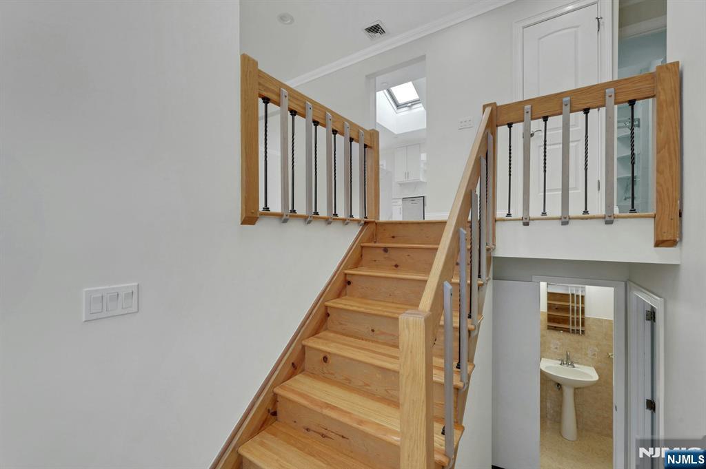 108 Packanack Lake Road