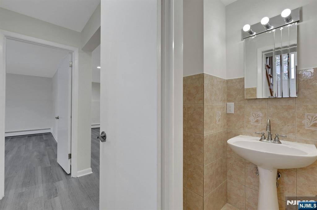 108 Packanack Lake Road