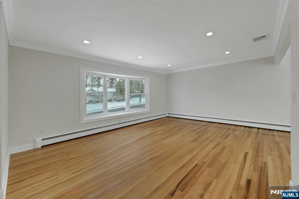 108 Packanack Lake Road