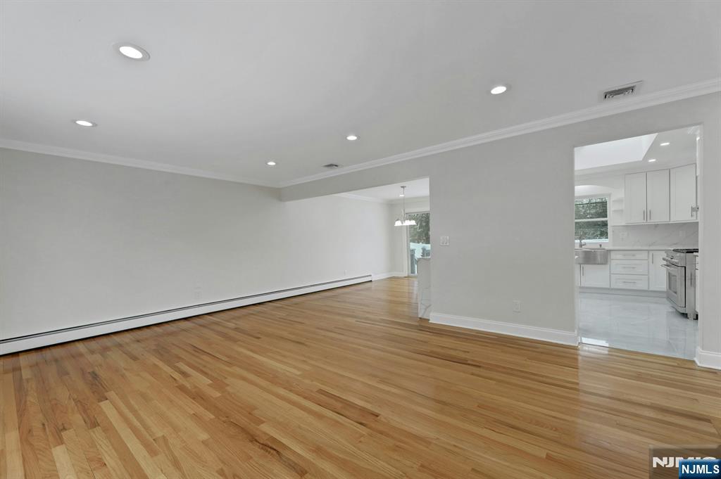 108 Packanack Lake Road