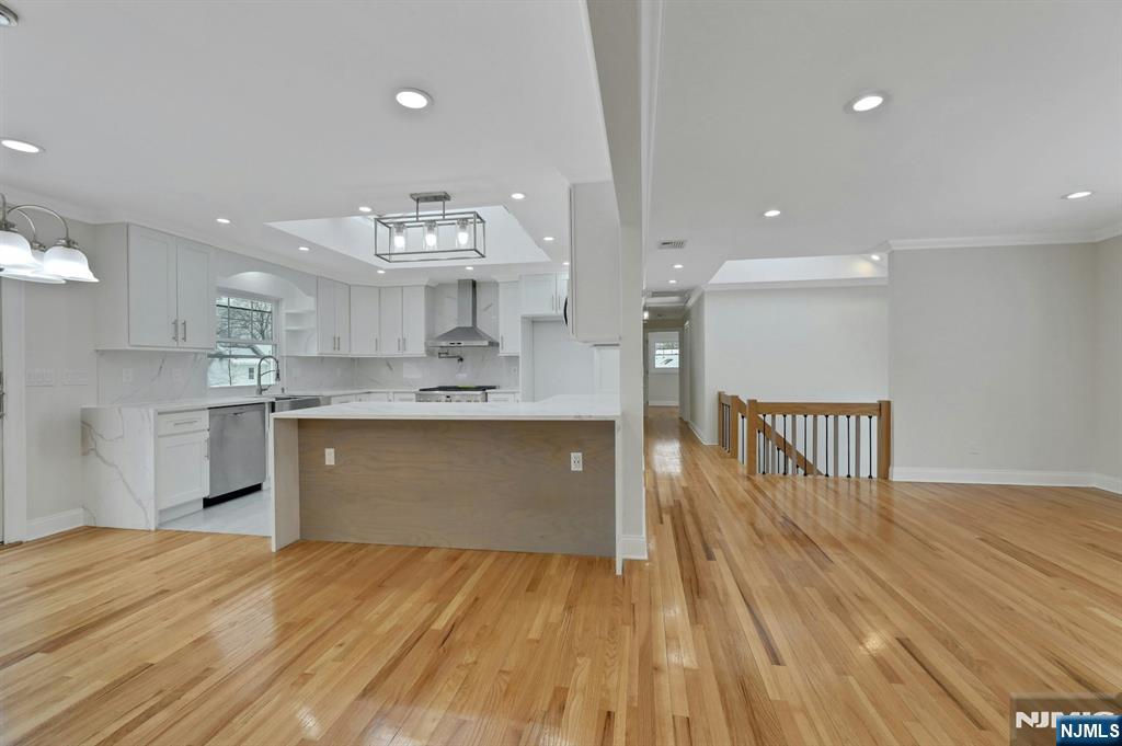 108 Packanack Lake Road