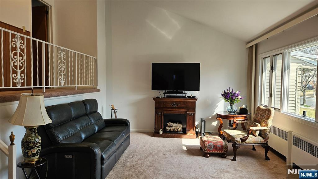 560 Boulevard - Photo 2