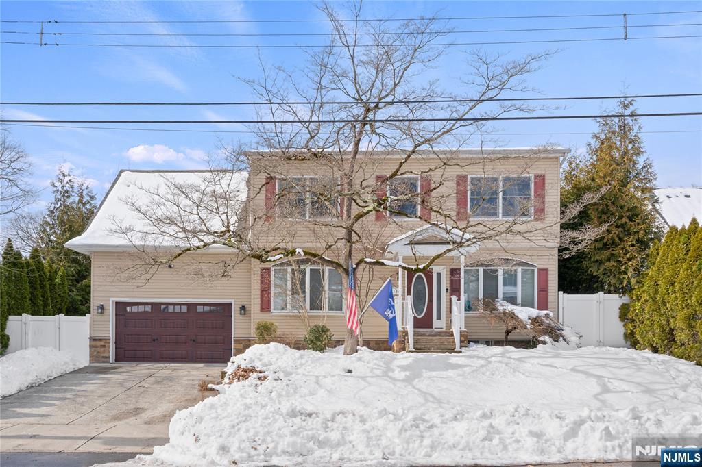 108 Bellevue Avenue, Elmwood Park, NJ, 07407