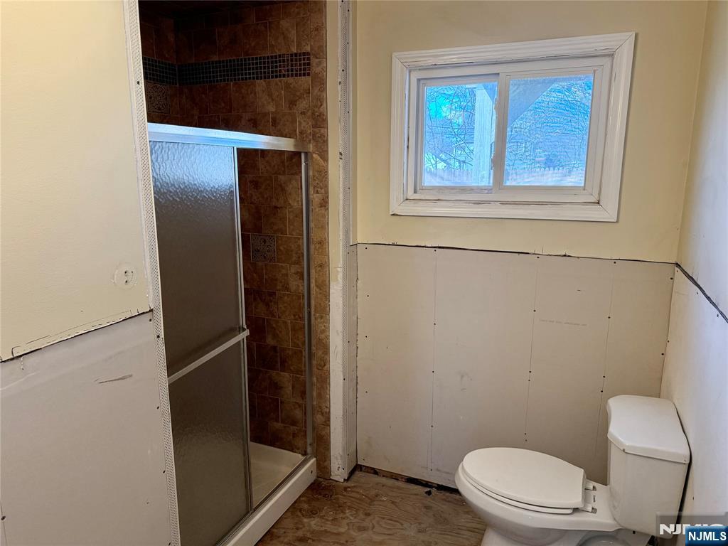 25-27 Newark Pompton Turnpike