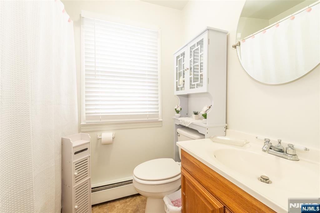 219 Hamburg Turnpike, Bloomingdale, NJ 07403 Listing Photo  42