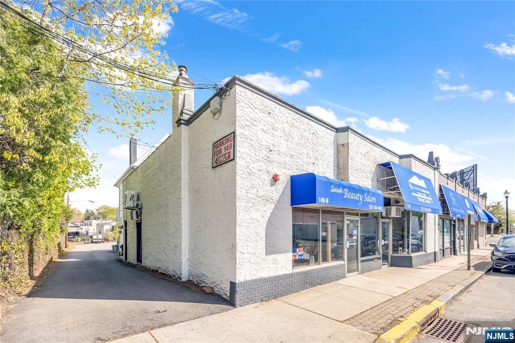 149 Washington Avenue - Photo 2