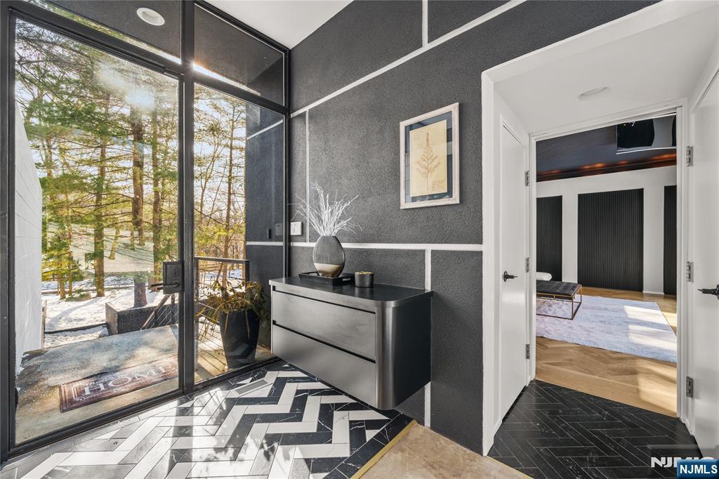 451 Mountain Avenue - Photo 4