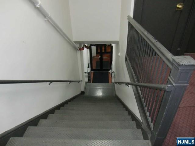 20 N Van Brunt Street Office #6 - Photo 4