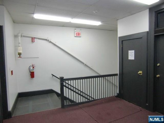 20 N Van Brunt Street Office #6 - Photo 5