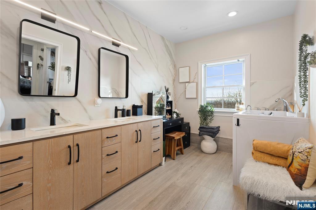 803 Heights Lane, Tenafly, NJ, 07670