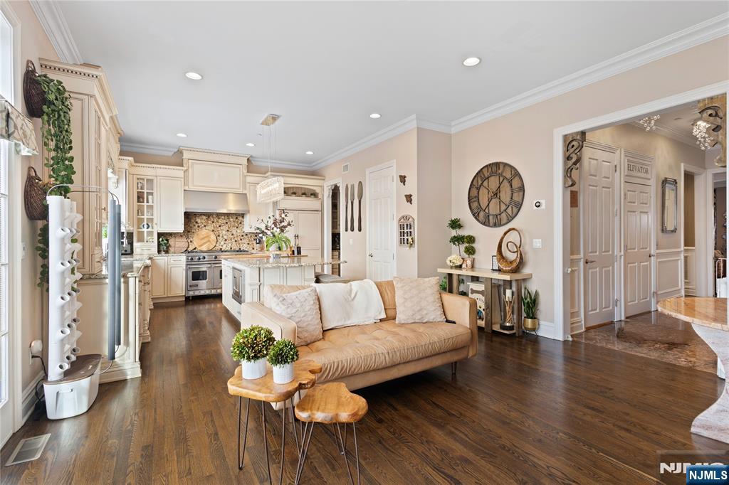 803 Heights Lane, Tenafly, NJ, 07670