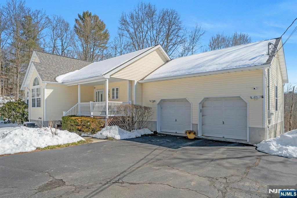 5656 Berkshire Valley Road - Photo 2