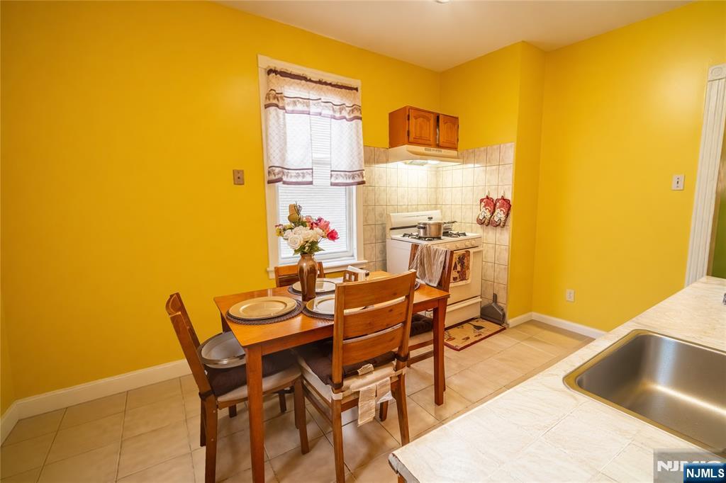 108 Hollywood Avenue - Photo 5